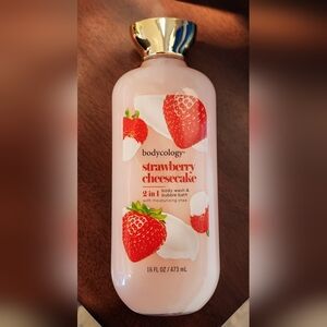 Bodycology Strawberry Cheesecake 2 in 1 Body Wash and Bubble Bath
